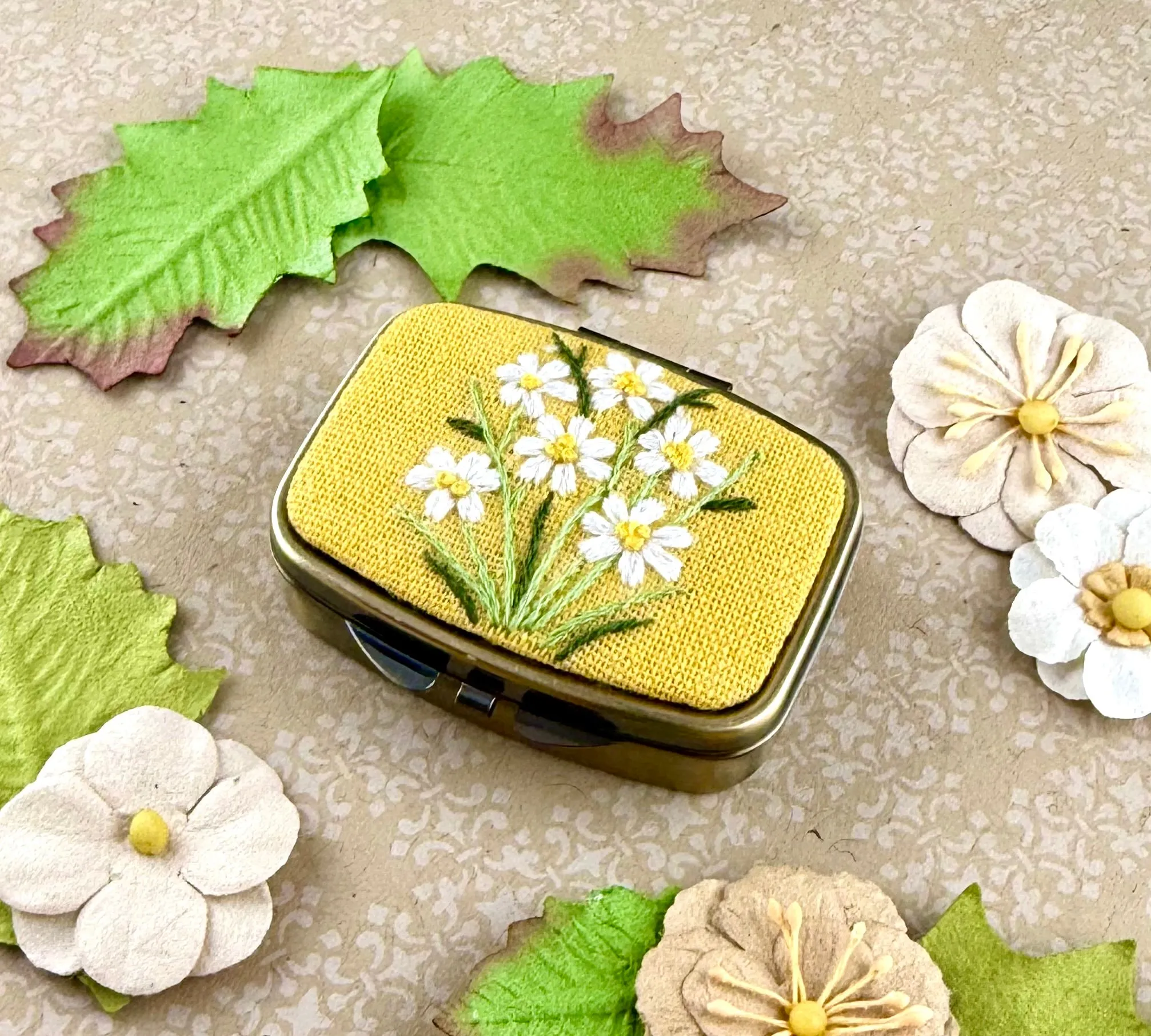 Embroidered Mini Pill/Jewelry Container - Daisy Garden