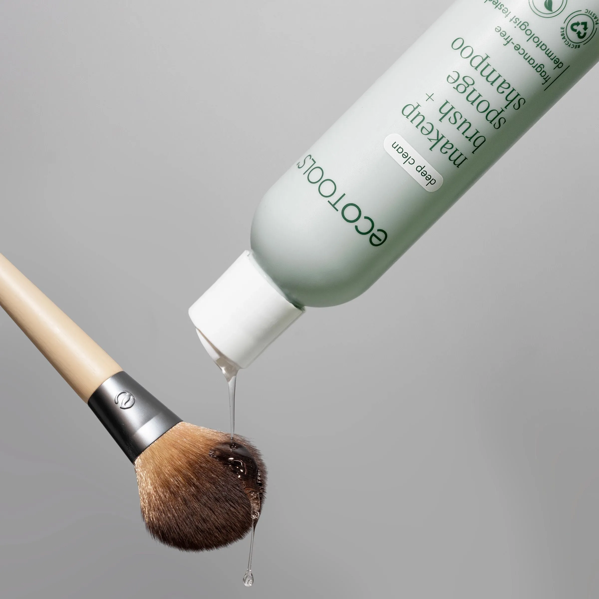 Makeup Brush   Sponge Shampoo